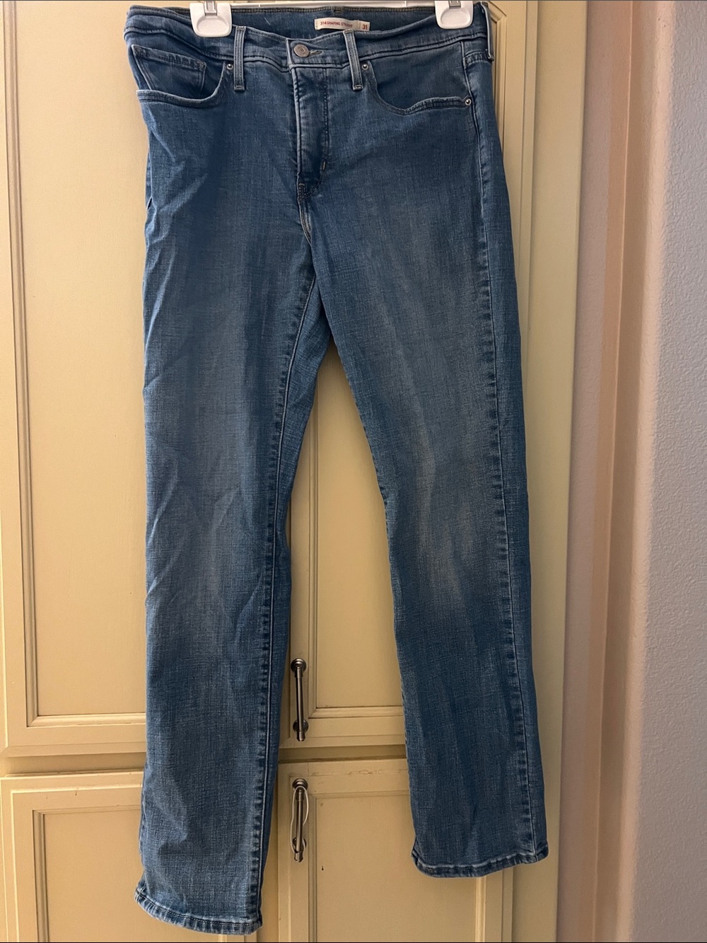Levi's Women's Straight Jeans - Medium Blue Wash